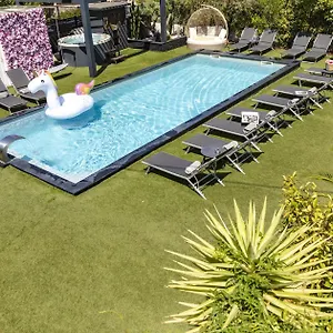Eden - Centre-ville- Piscine Chauffee, Jacuzzi Et Sauna - Parking Prive Hotel Cassis